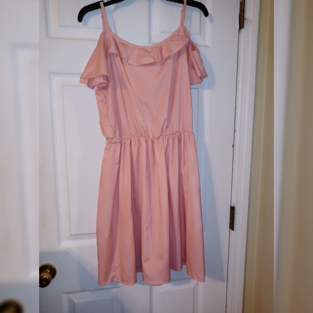 Cupshe Cold Shoulder Ruffle Dress - Picture 2 of 5